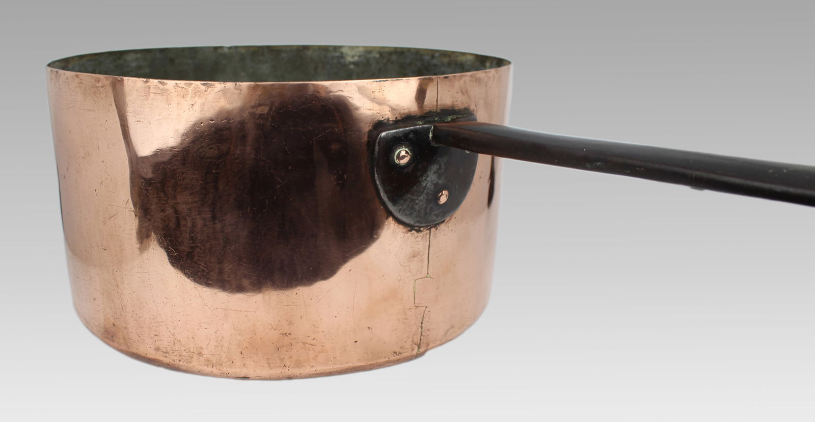 Very Large Georgian Copper Saucepan - 8