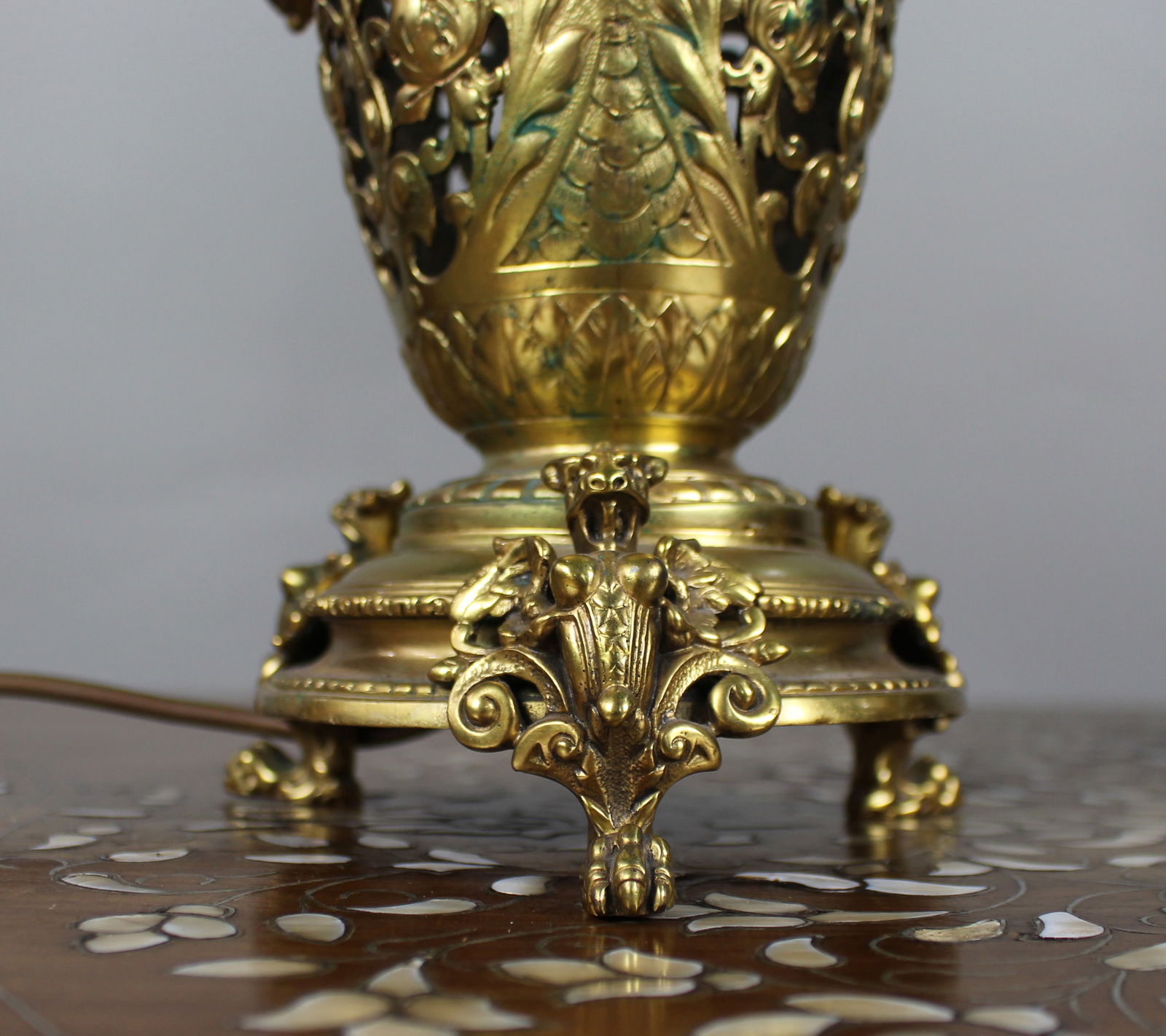 Pair of 19th Century French Ormolu Table Lamps - 4