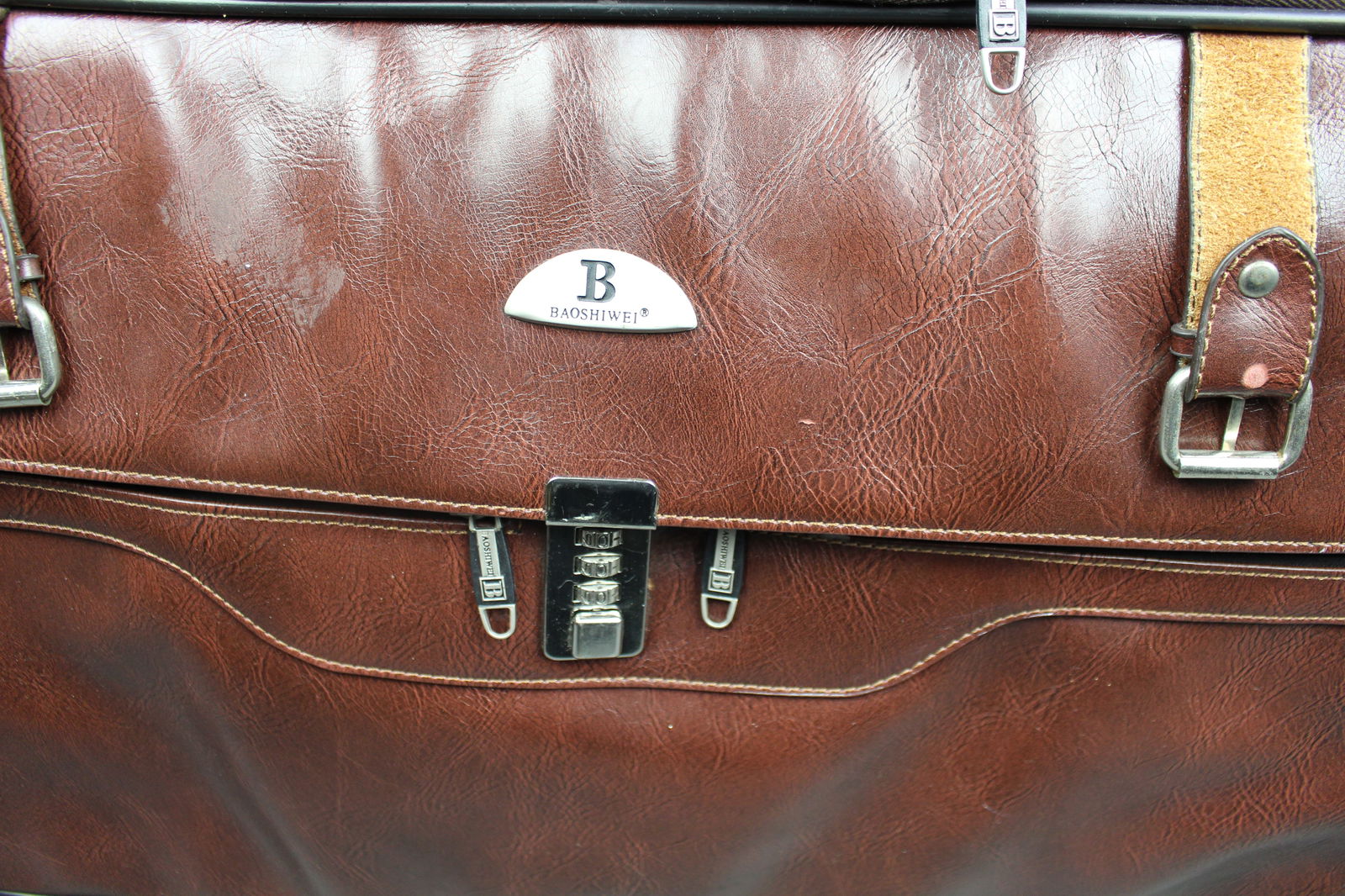 Vintage Brown Leather Travel Holdall Case - 3