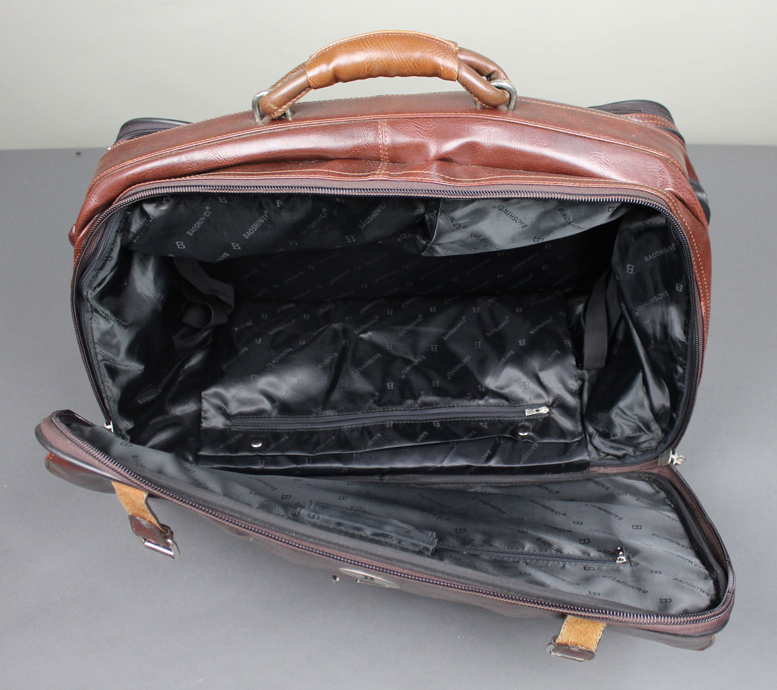 Vintage Brown Leather Travel Holdall Case - 5