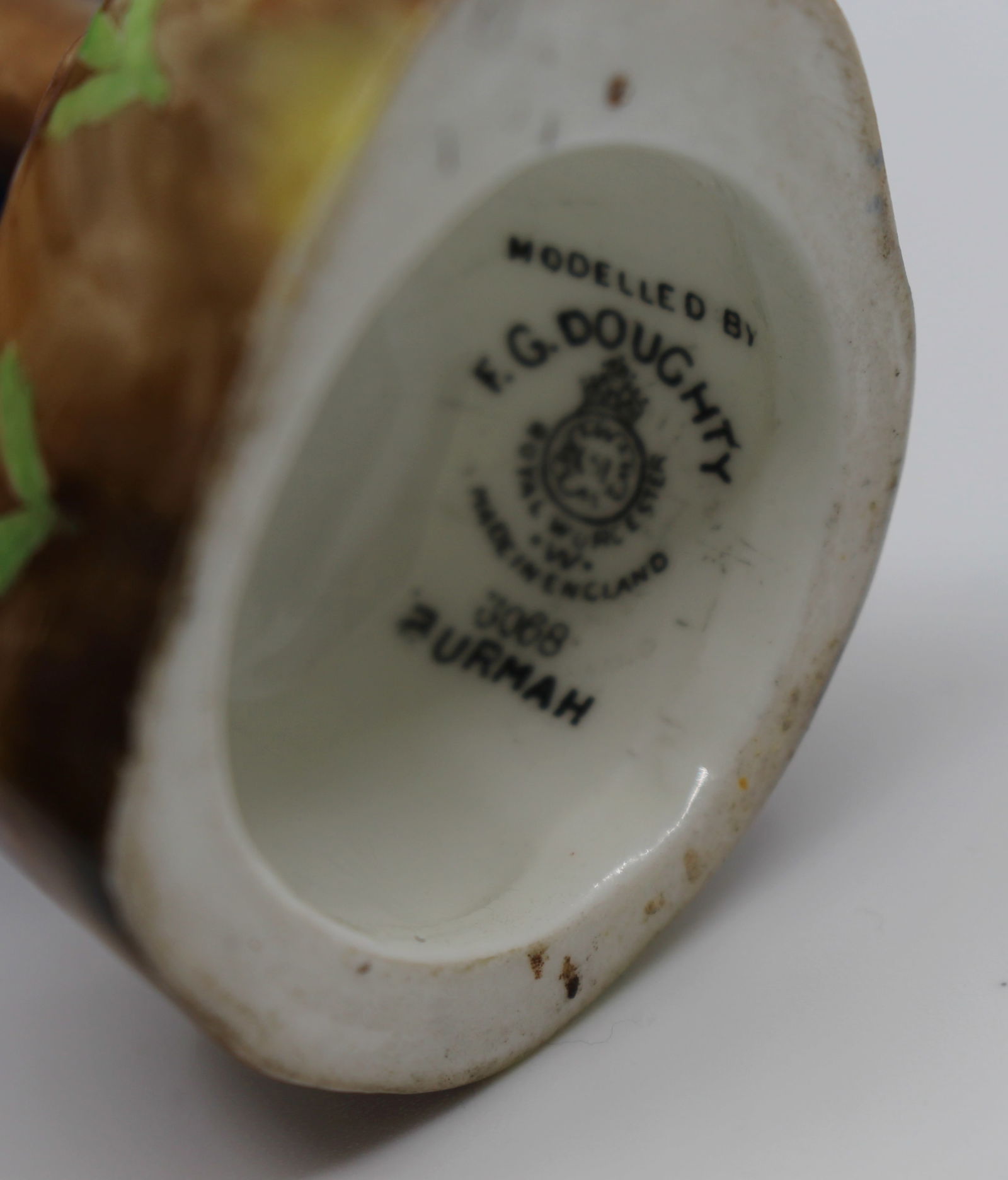 Royal Worcester Children of the Nations Figurine Burmah 3068 - 6