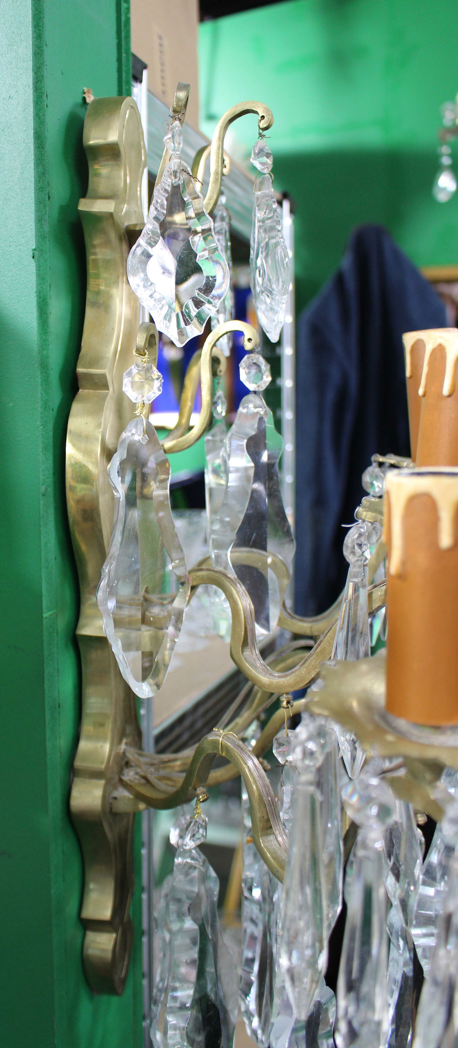 Pair of Louis XV Style French Brass and Fine Cut Crystal Wall Lights - 6