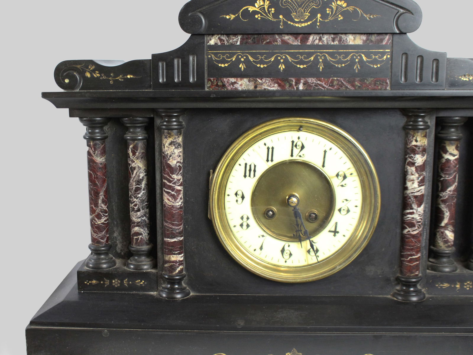 Victorian Black Marble Mantel Clock with Rouge Marble Columns c.1860 - 3