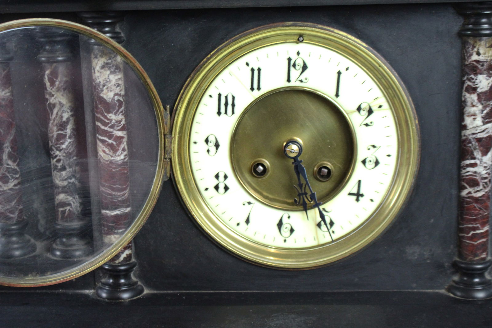 Victorian Black Marble Mantel Clock with Rouge Marble Columns c.1860 - 5