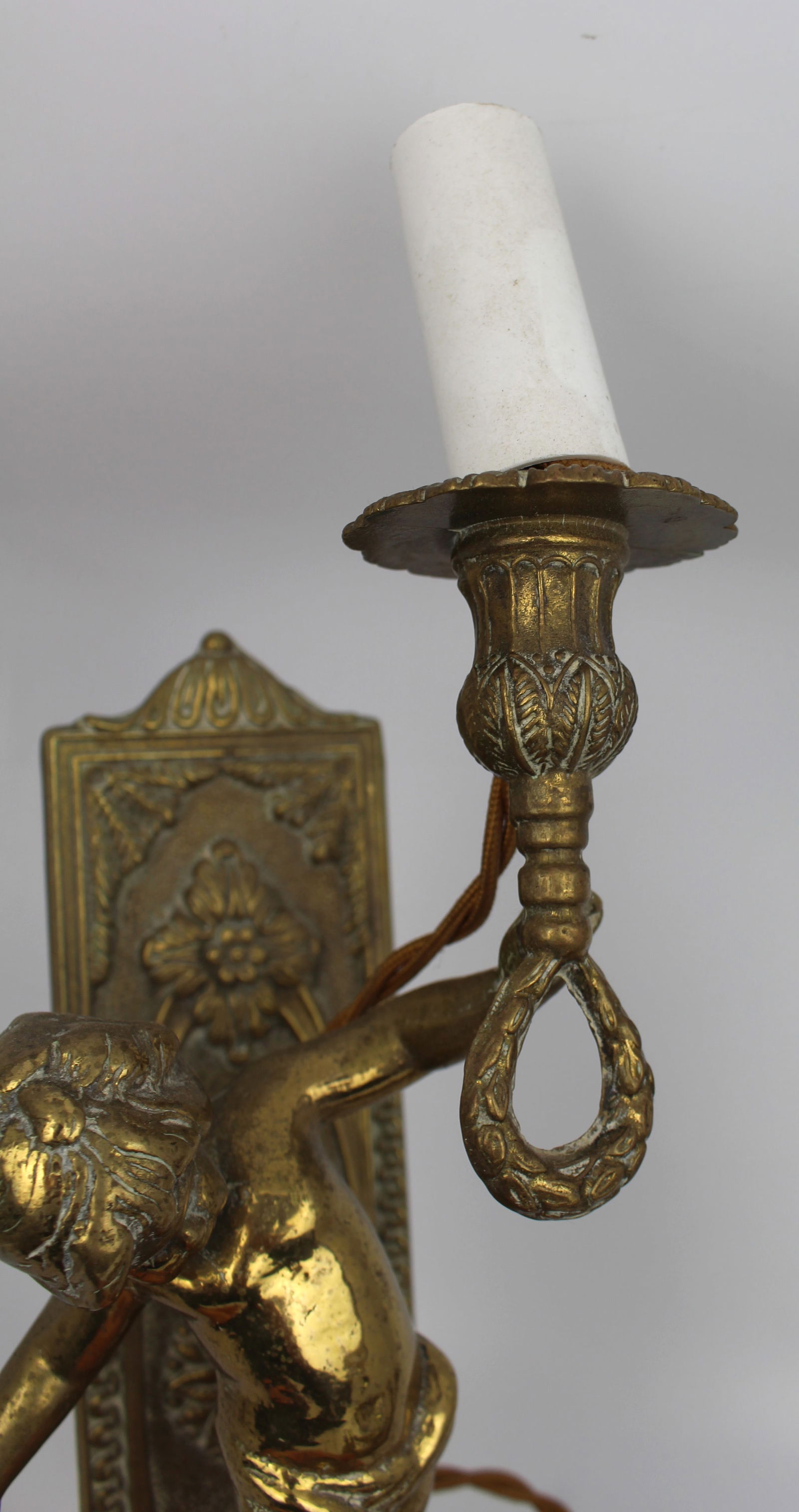 Pair of Quality Brass Cherub Form Wall Lights - 6