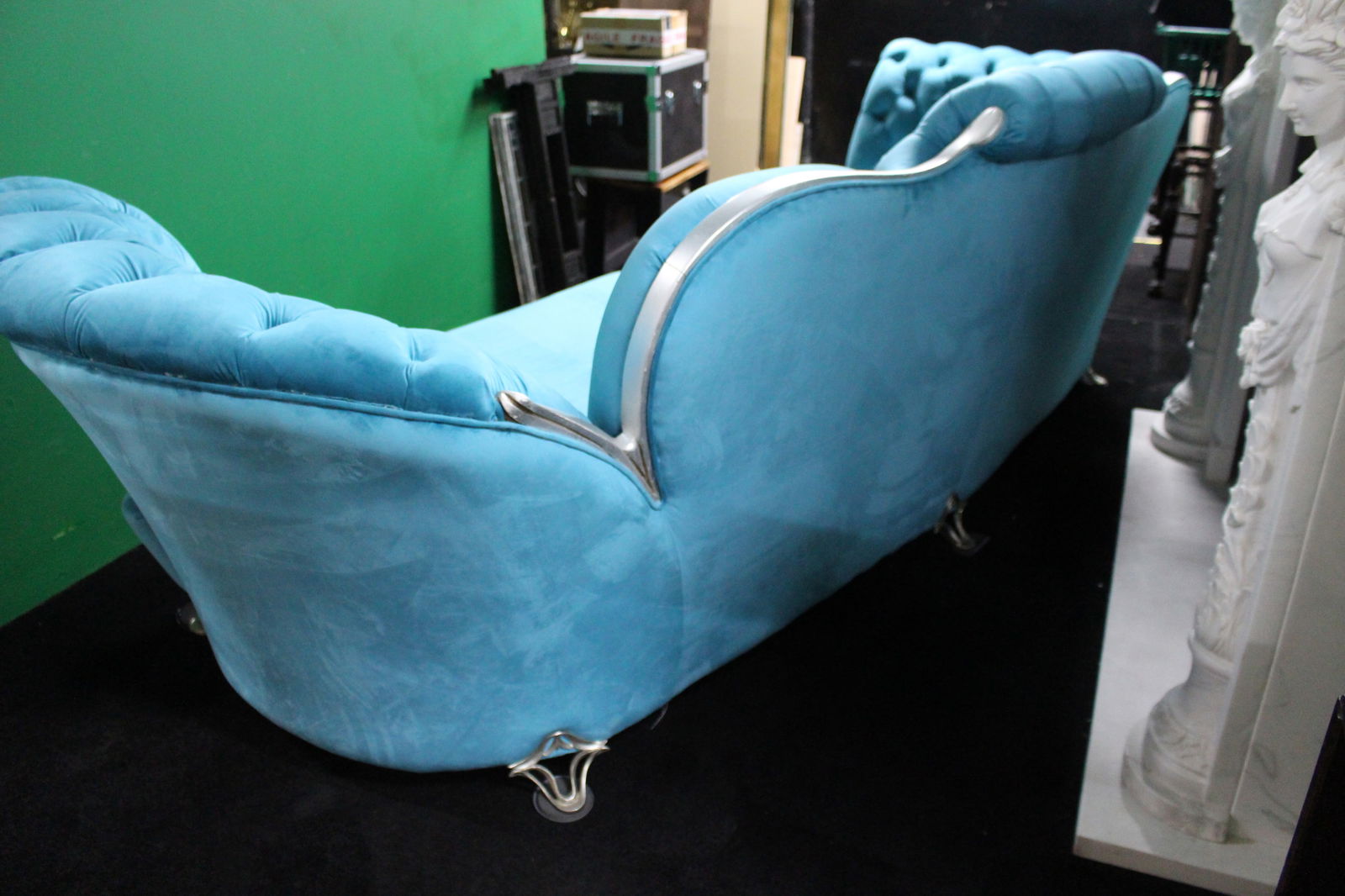 Mantellassi 1926 ‘Butterfly’ Sofa in Turquoise Velvet - 11