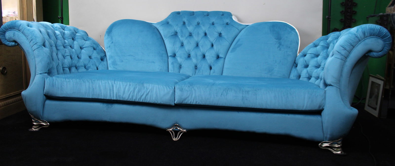 Mantellassi 1926 ‘Butterfly’ Sofa in Turquoise Velvet - 2