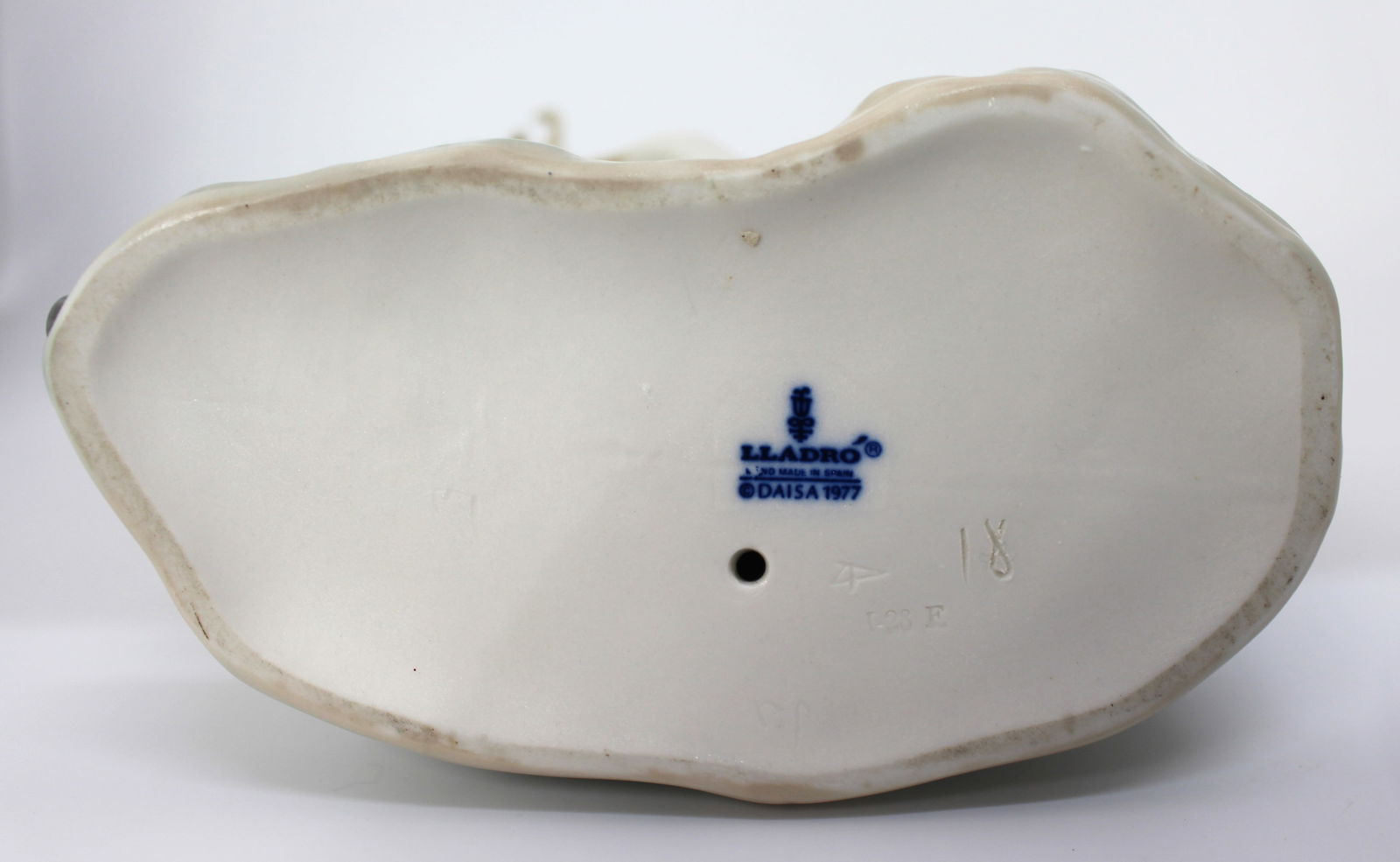 Lladro Girl with Geese Figurine - 3