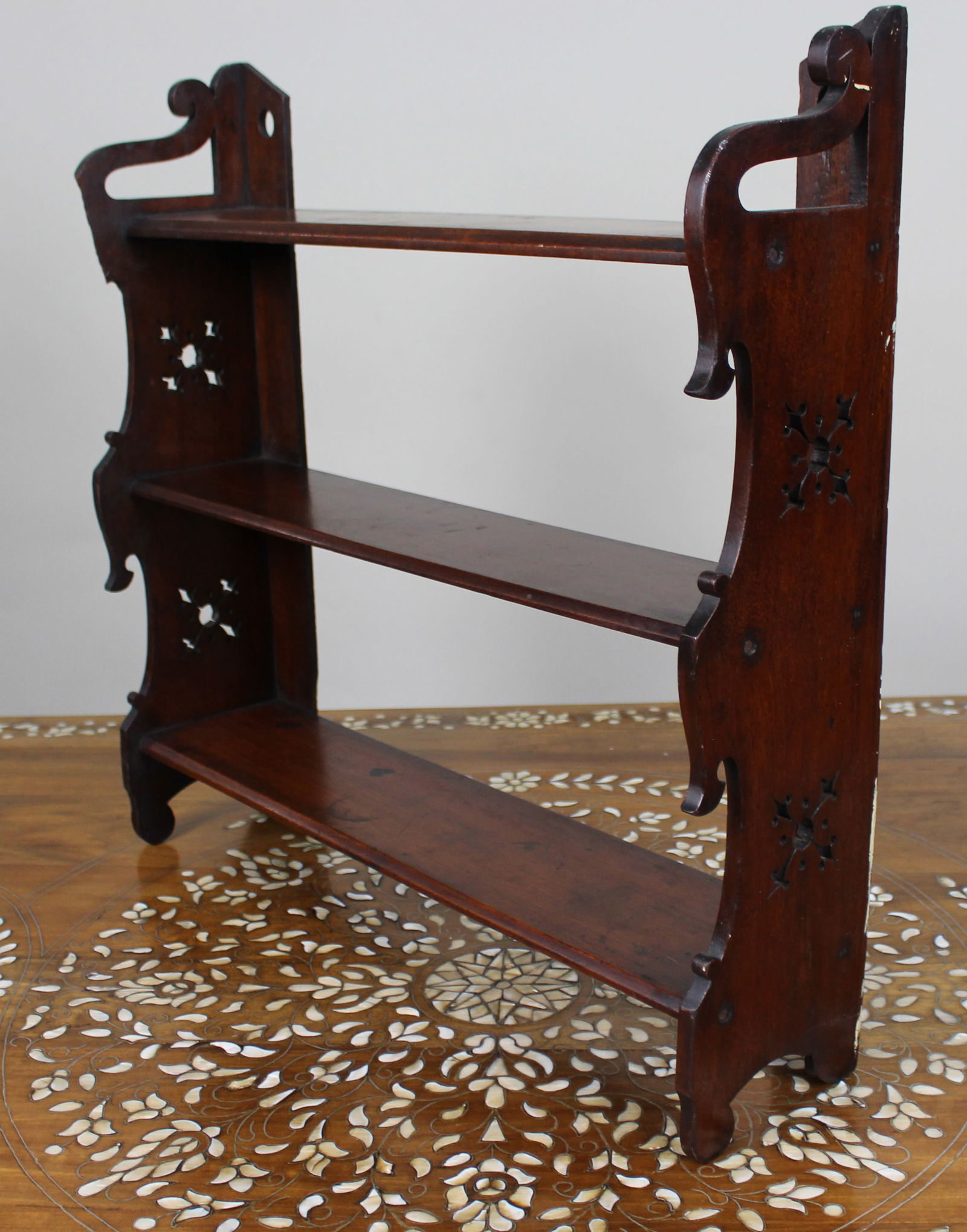 Antique Small Mahogany Wall Shelves, c.1900 - 4