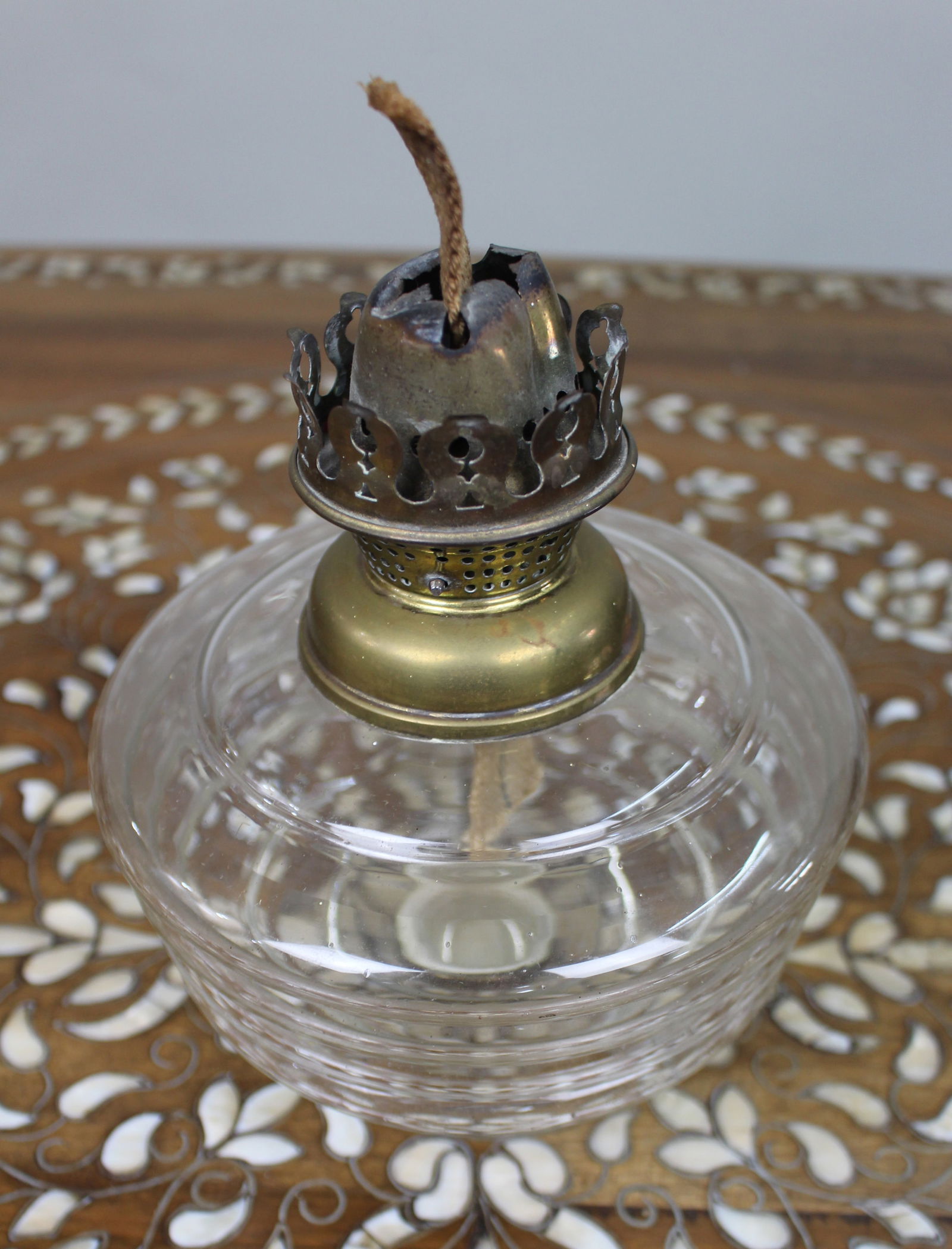 Antique Ribbed Glass and Brass Oil Lamp Font, c.1900 - 2