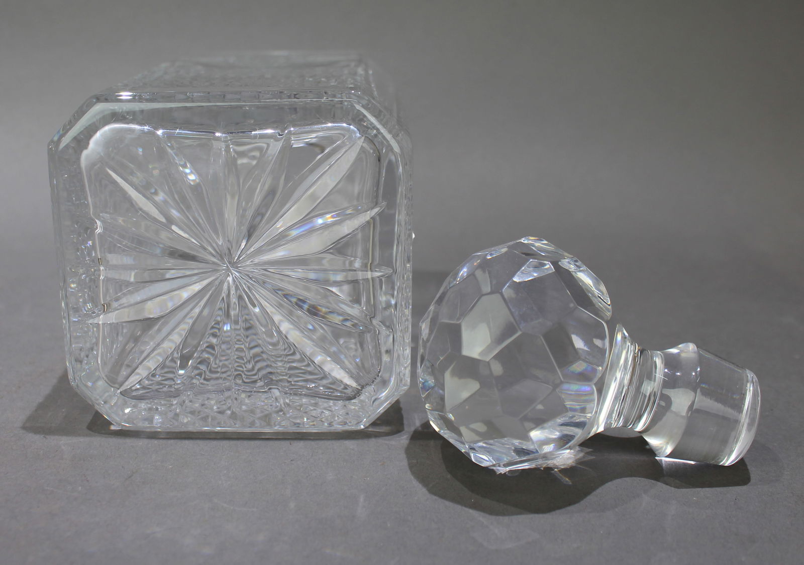 Vintage Edinburgh Crystal Square Shaped Spirit Decanter - 4