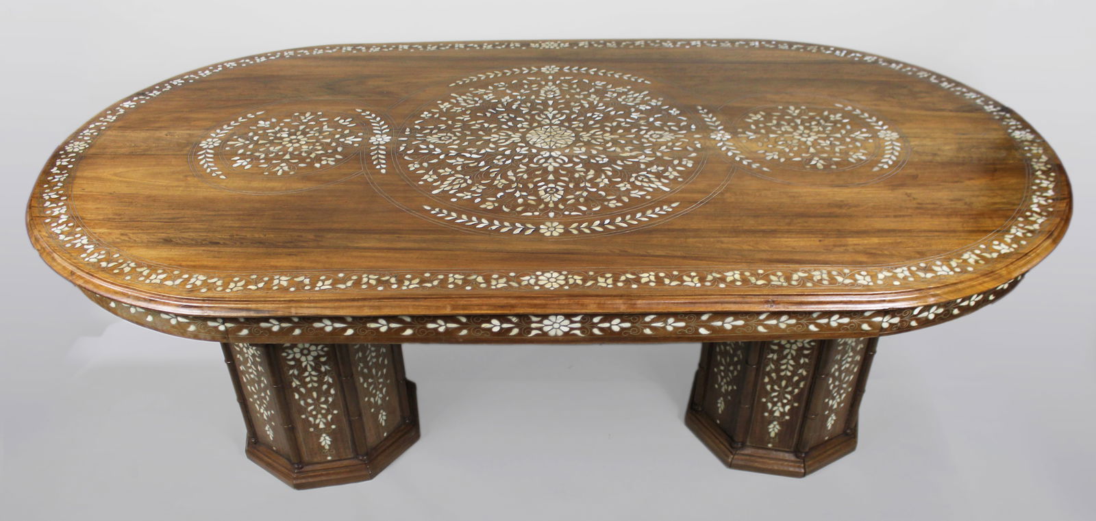 Mid-20th Century Anglo-Indian Inlaid Dining Table - 2
