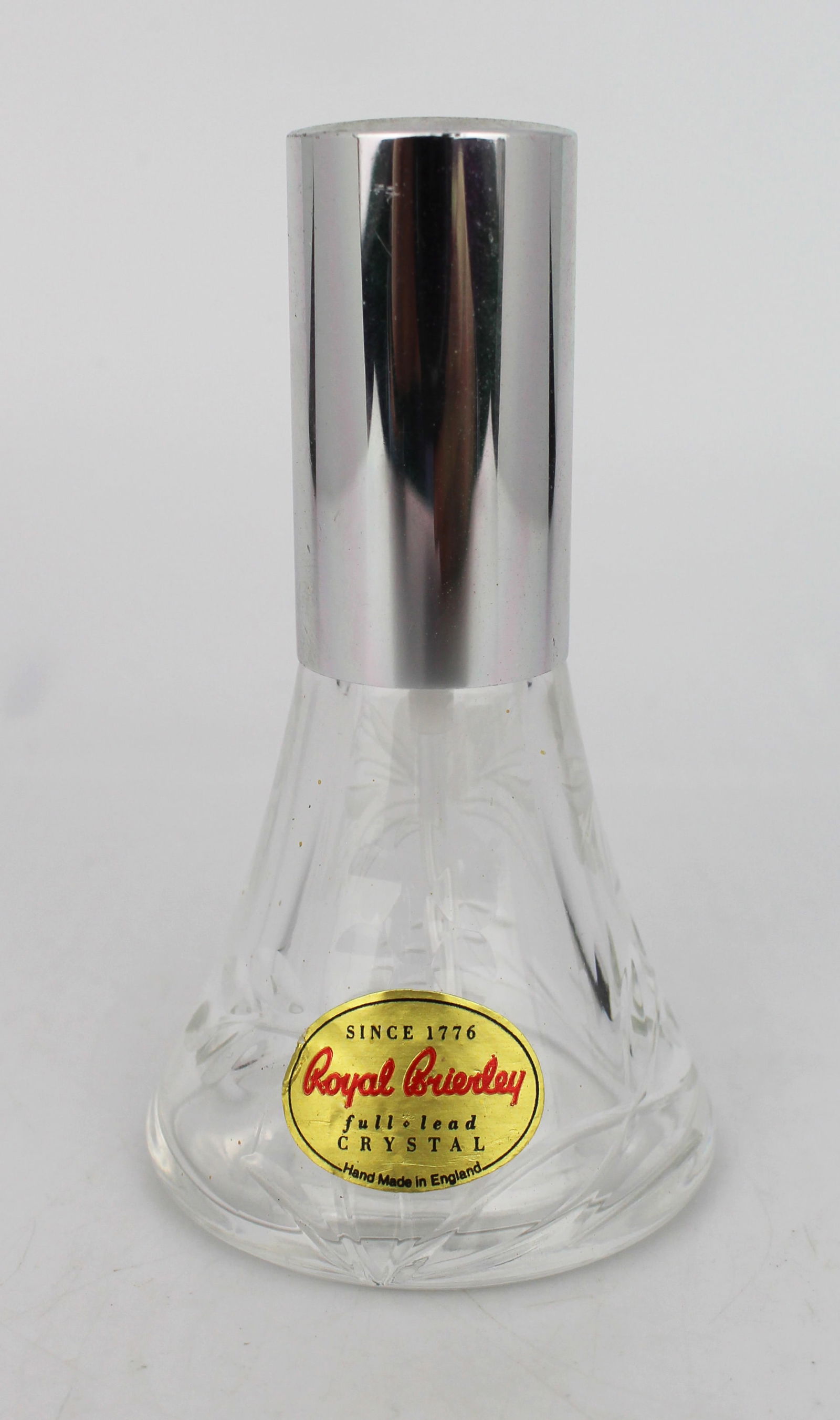 Vintage Royal Brierley Crystal Travel Perfume Atomiser: Title: Vintage Royal Brierley Crystal Travel Perfume Atomiser Description: Vintage Royal Brierley Crystal Travel Perfume Atomiser Vintage, 20th century, made in England Measures 5 x 5 x9