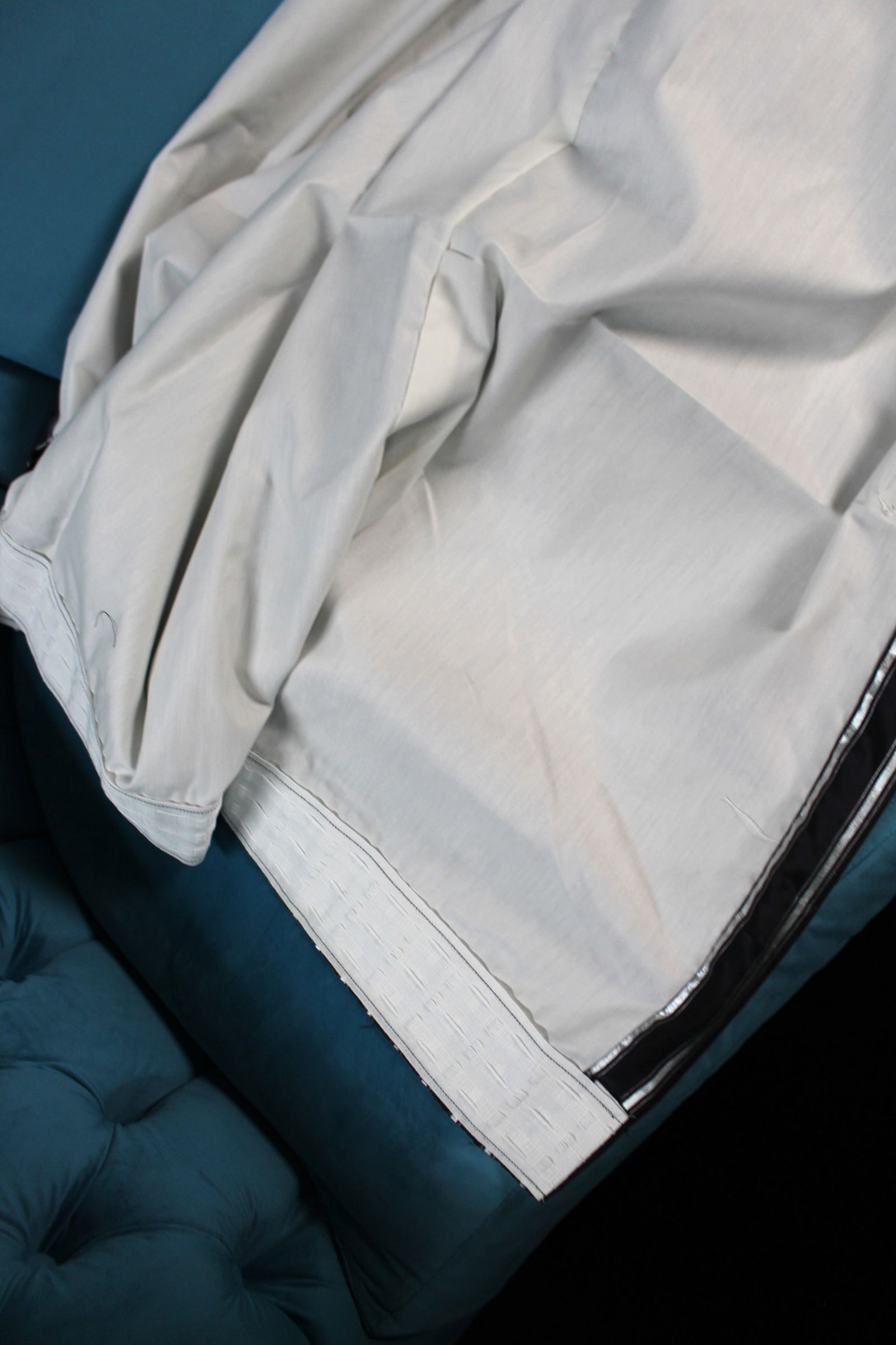 Single Black & Silver Curtain - 4