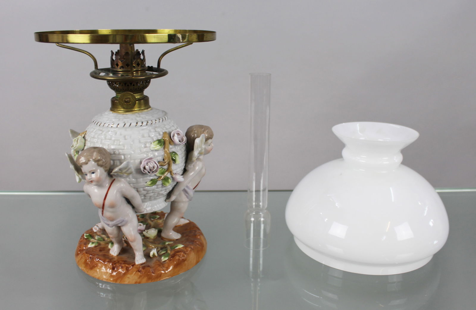 Dresden Porcelain Oil Lamp with Cherubs, c.1890 - 18