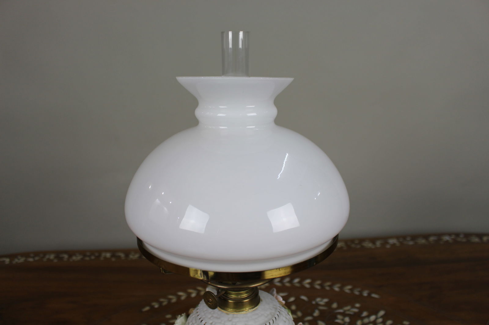 Dresden Porcelain Oil Lamp with Cherubs, c.1890 - 4