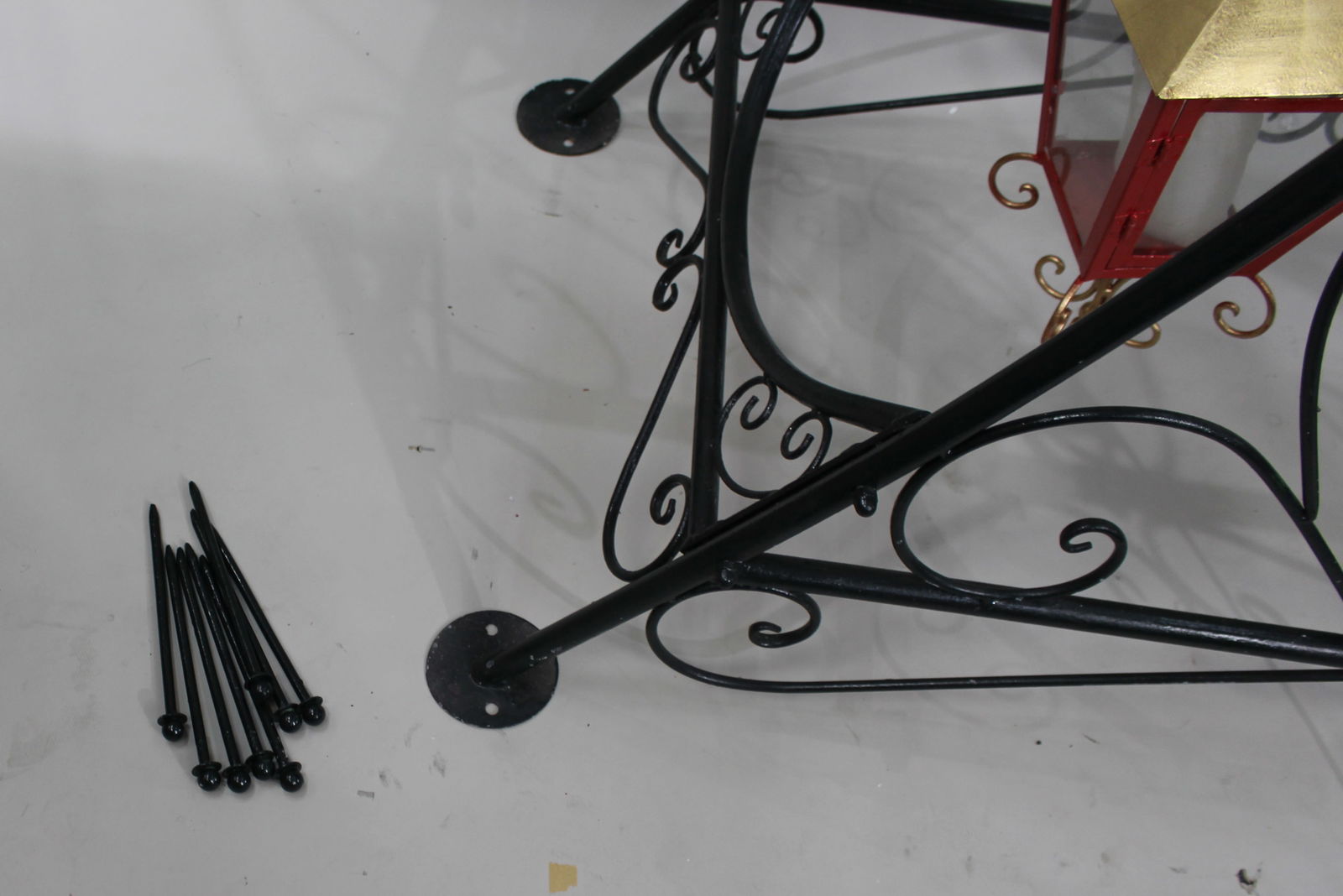 Very Large Painted Metal Garden Ferris Wheel with Lanterns - 7