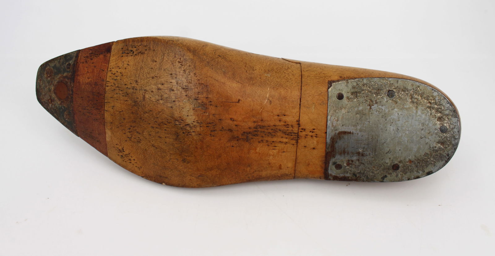 Vintage Wooden Shoe Last by Regis & Lewis Ltd – Size 7F - 4