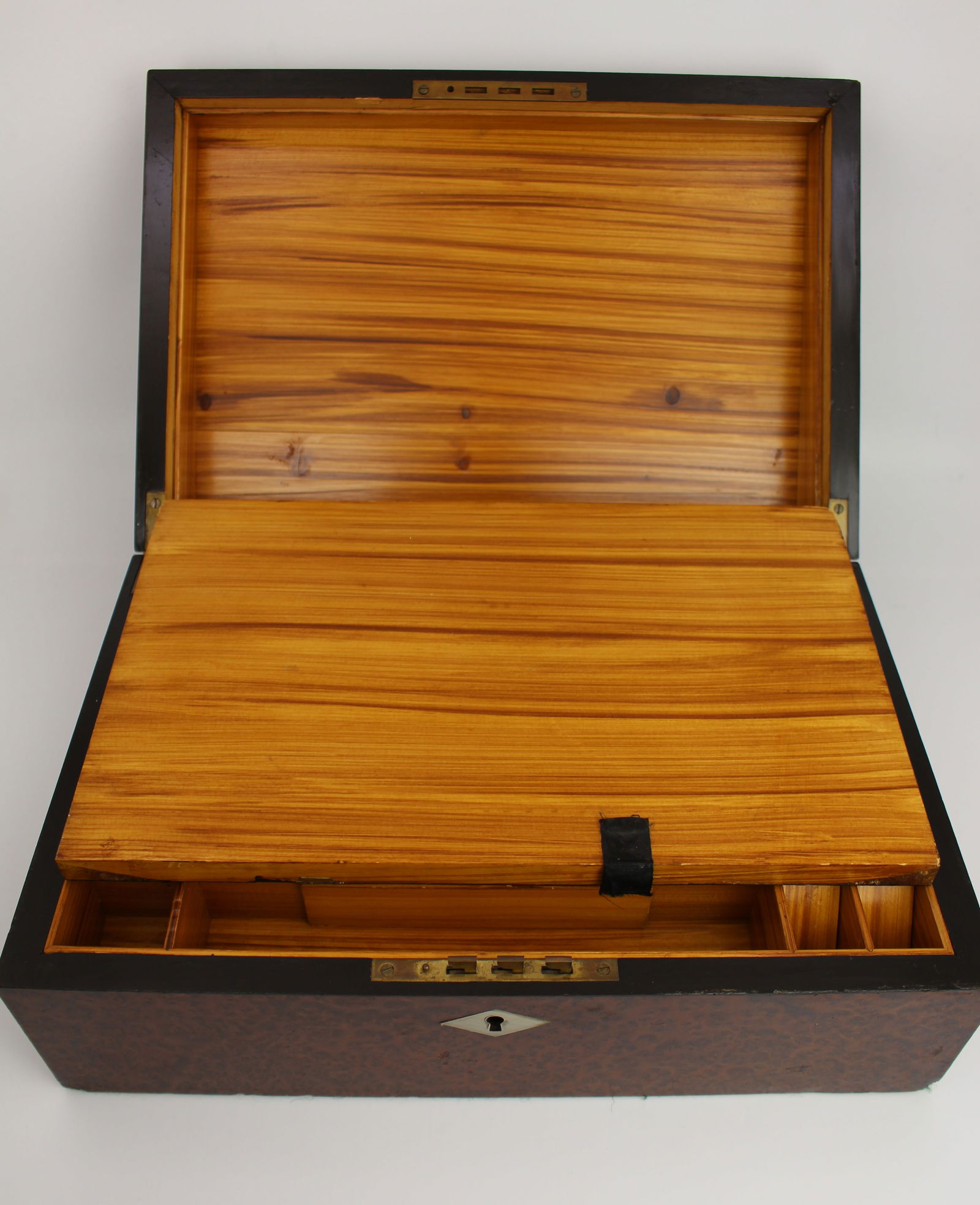 Antique Regency Amboyna & Mother-of-Pearl Inlaid Writing Slope, c.1830 - 12