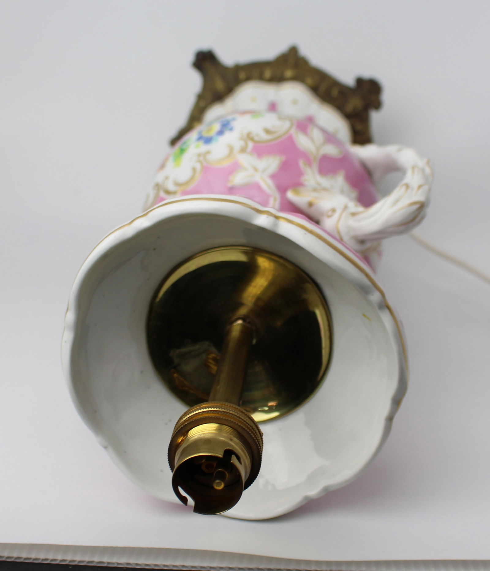 Antique Hand Painted Pink Ground Porcelain Table Lamp, c.1890 - 14