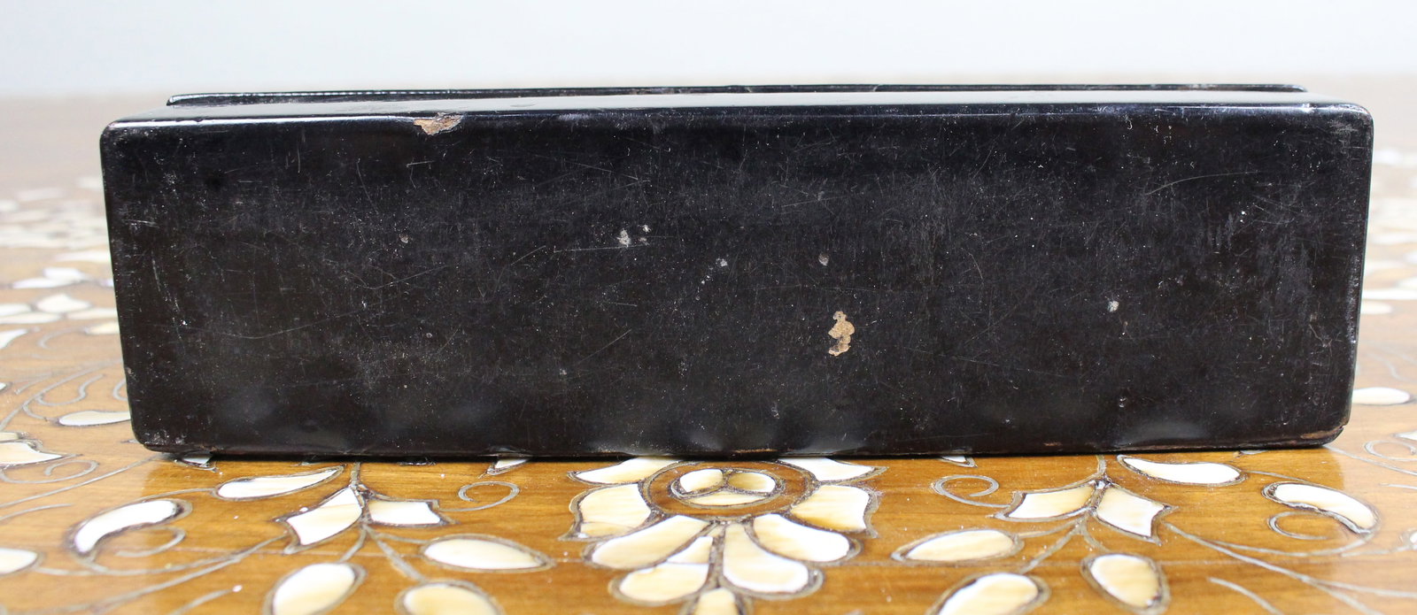 Chinese Export Lacquer Pen Box – Late 19th Century - 6