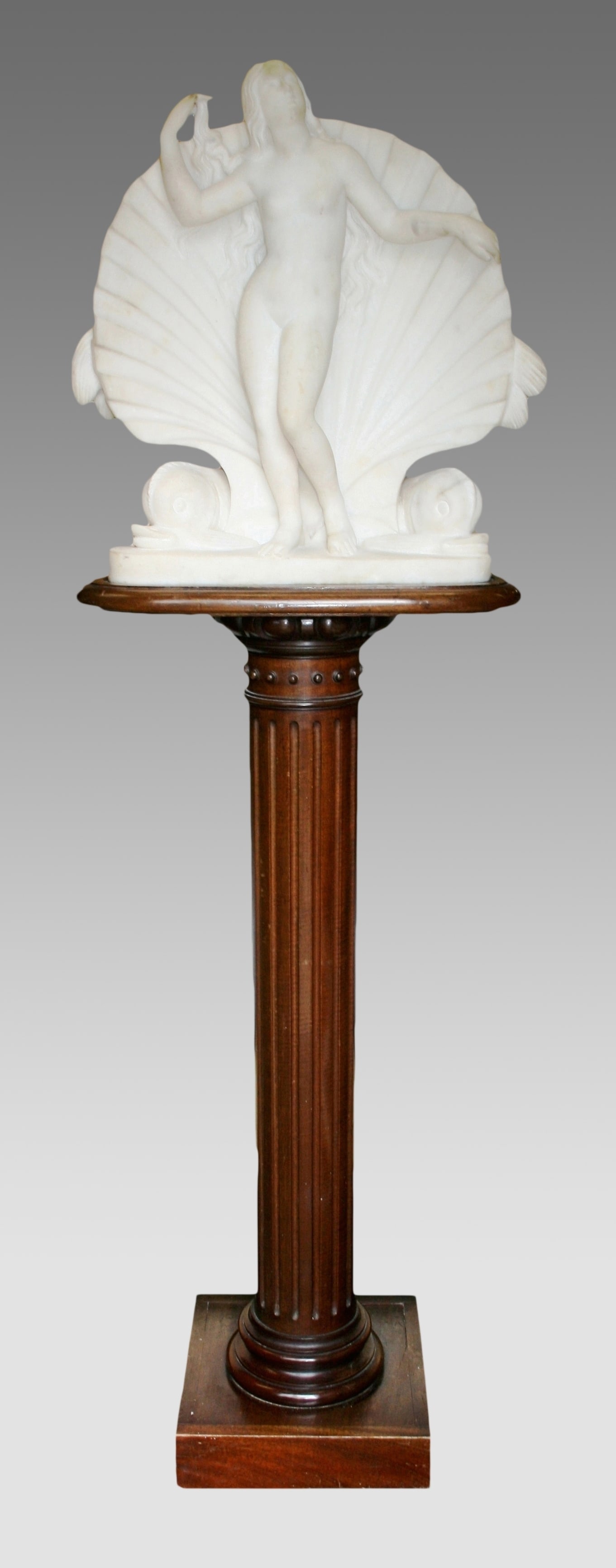 Early 19th c. Marble Sculpture of Venus on Mahogany Pedestal - 16