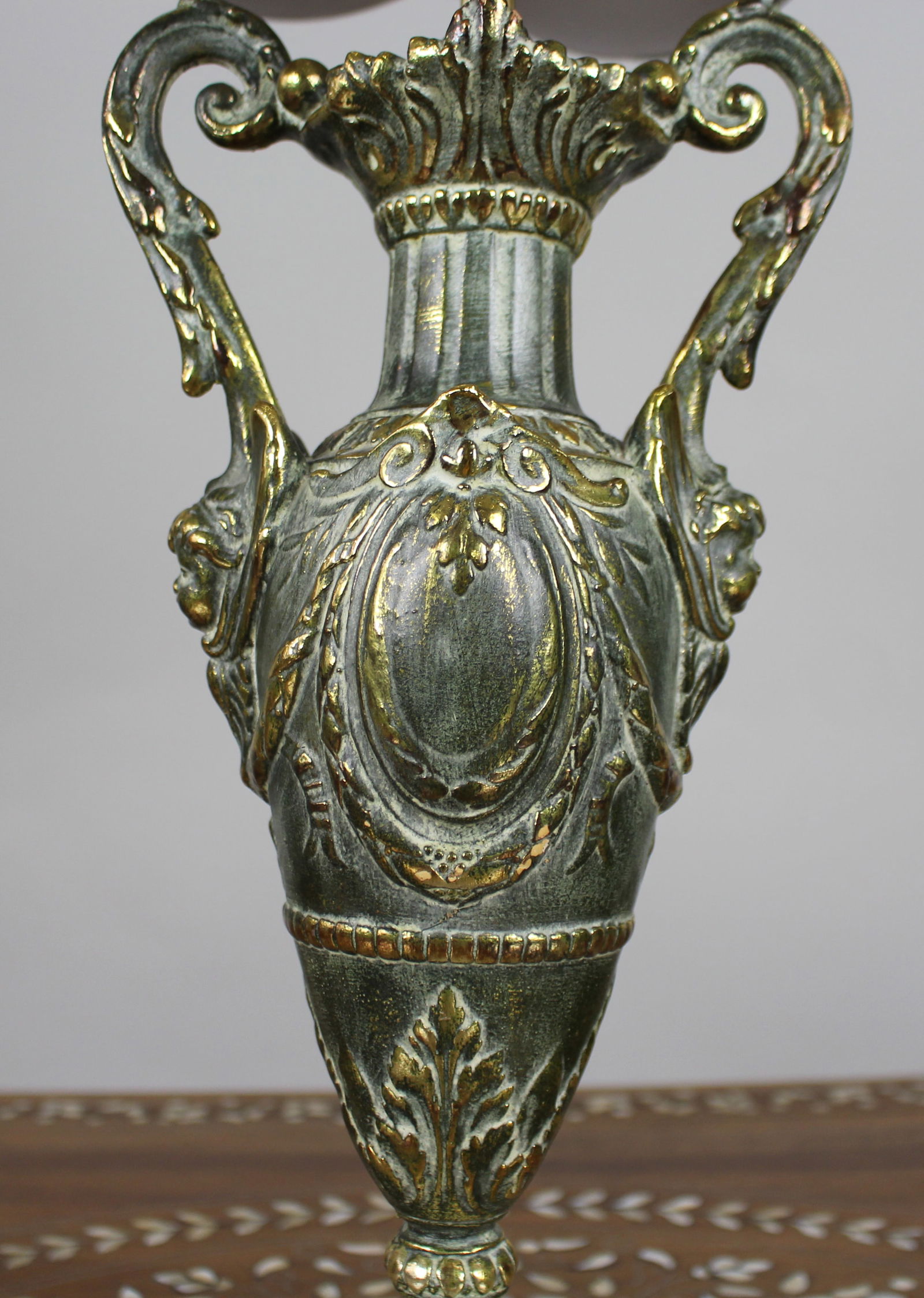 Vintage Decorative Table Lamp with Shade - 4