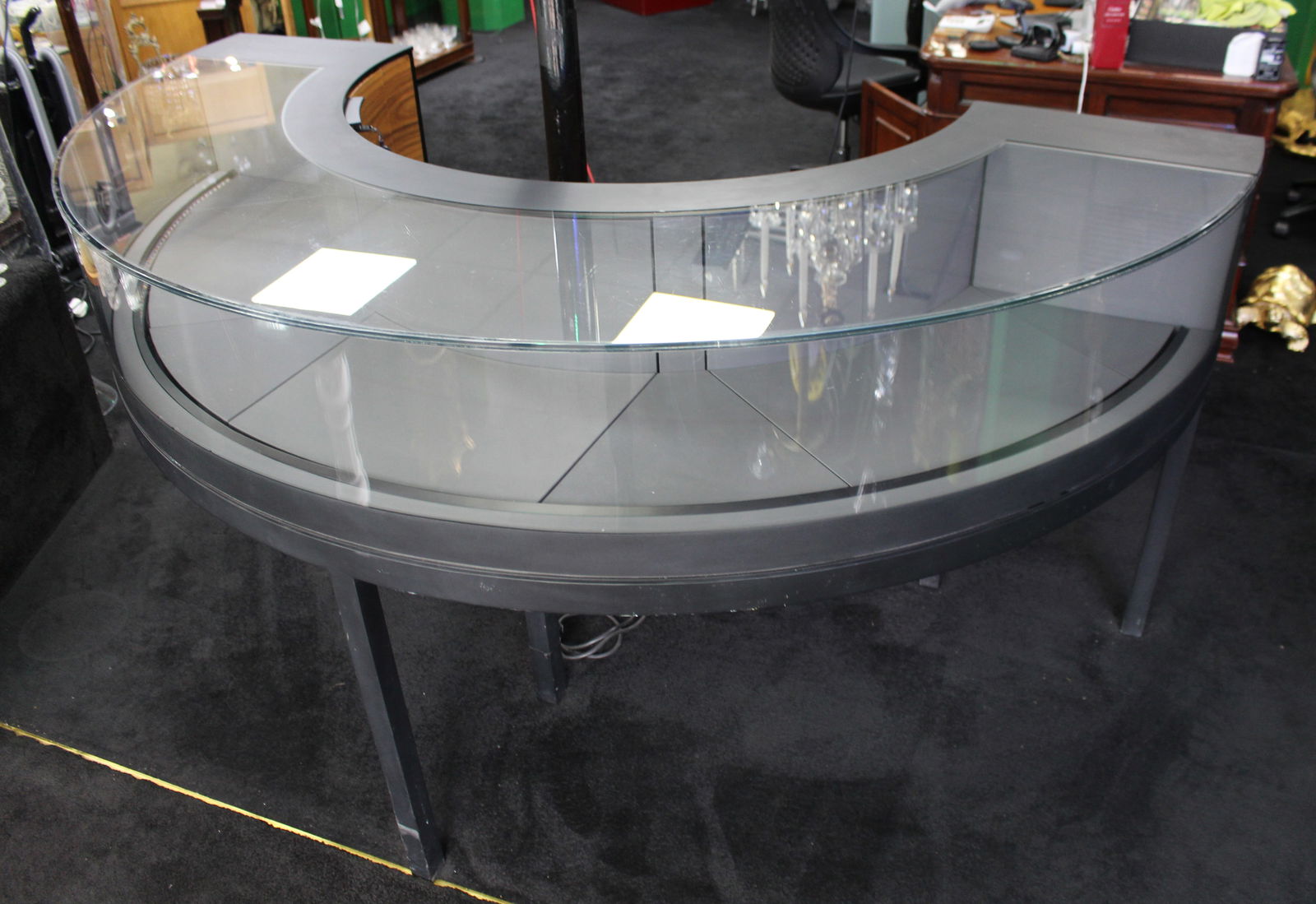 Georg Jensen Showroom Cabinet in Curved Glass and Ebonised Steel - 4