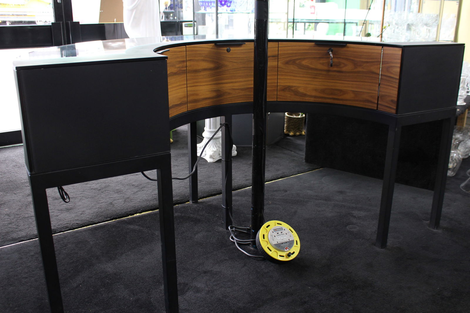 Georg Jensen Showroom Cabinet in Curved Glass and Ebonised Steel - 6