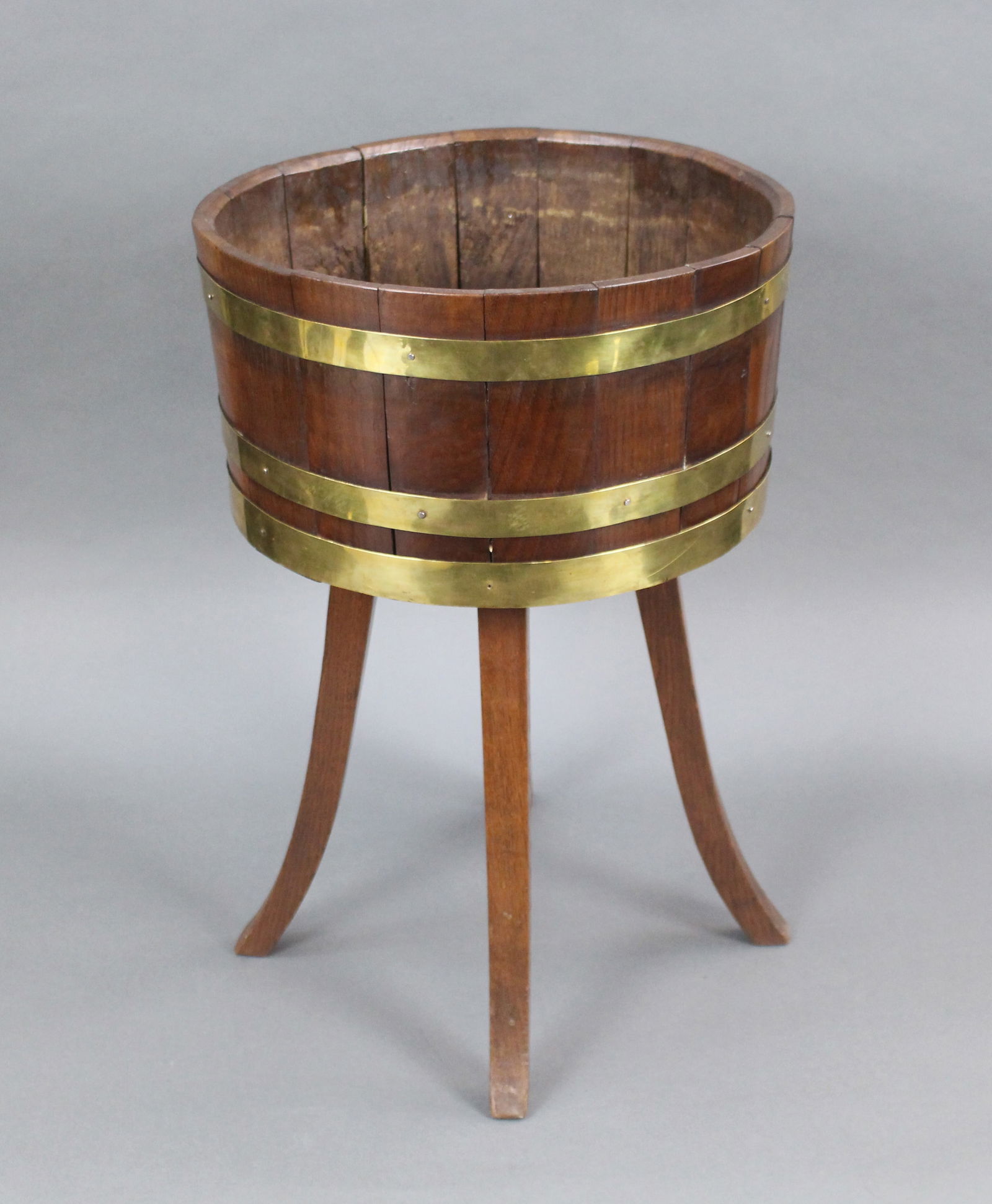 Georgian Brass Bound Oak Cellaret - 3