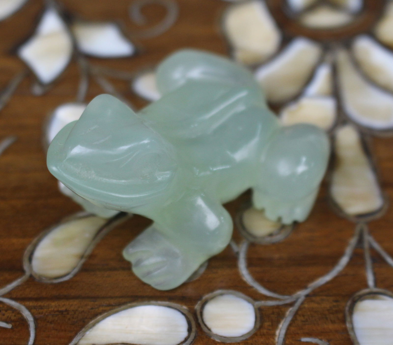 Small Carved Green Stone Frog Ornament - 2