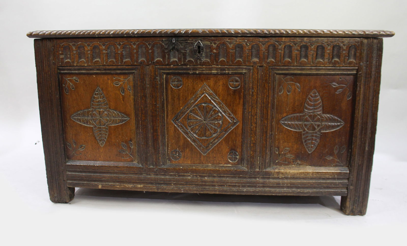 17th Century English Carved Oak Coffer with Foliate and Lozenge Panels - 3