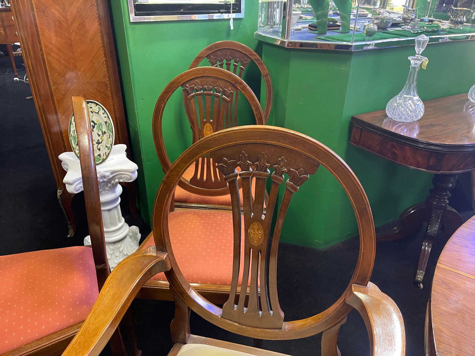 Set of 8 Mahogany Inlaid Dining Chairs - 7