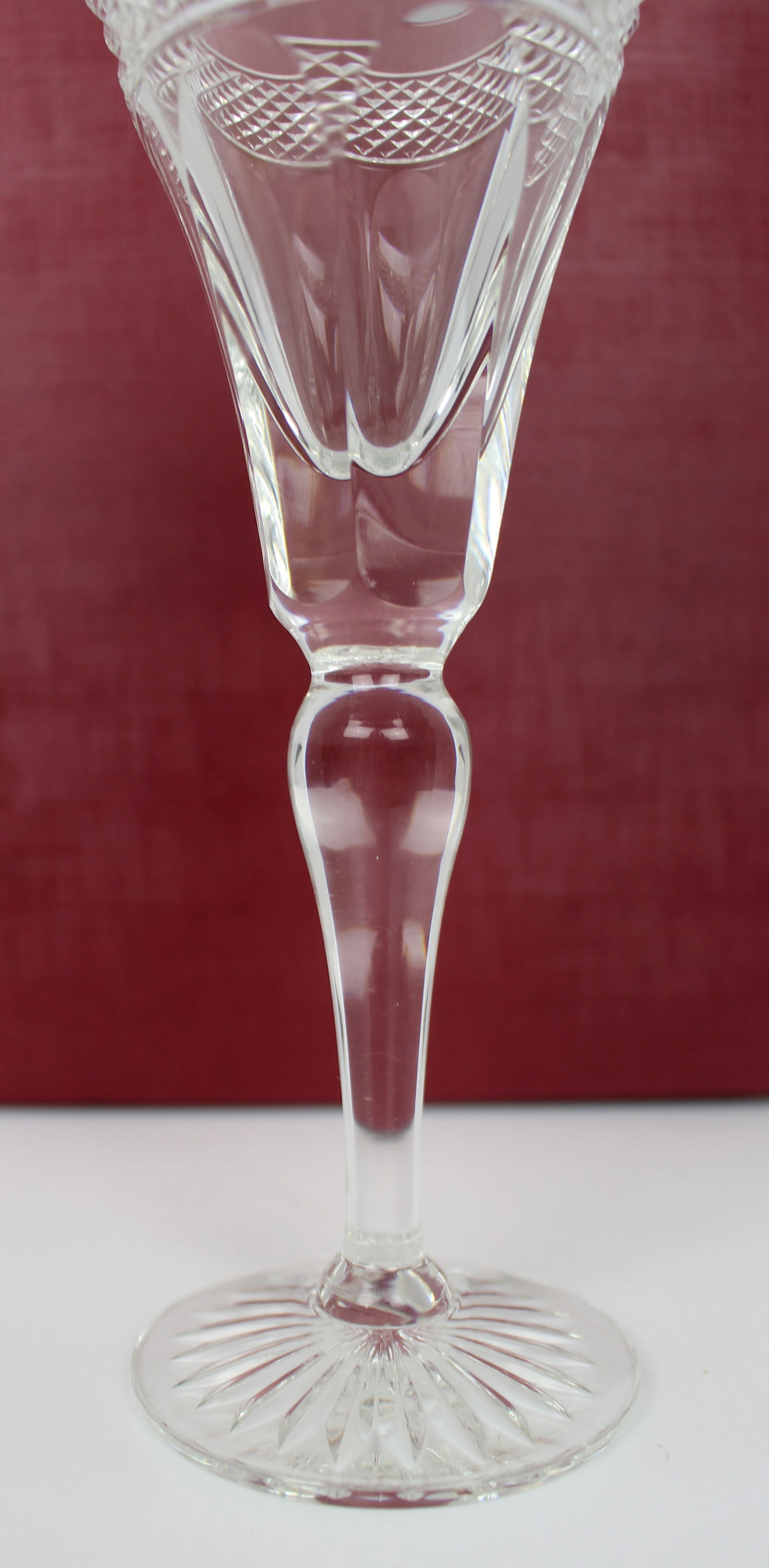 Set of 6 Tudor Crystal Castile Pattern Wine Glasses - 3