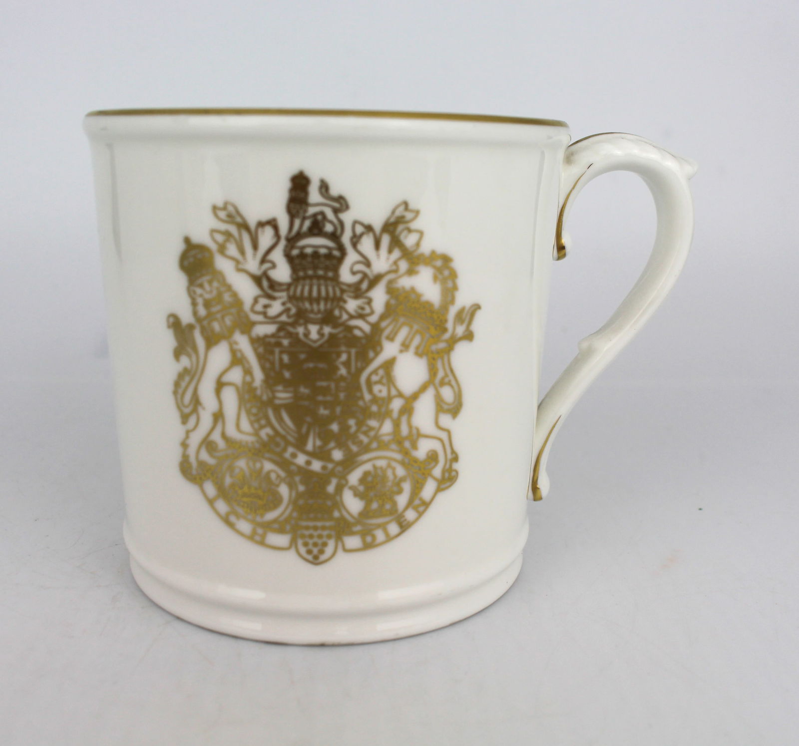 Royal Worcester Prince Charles Lady Diana Wedding Tankard: Title: Royal Worcester Prince Charles Lady Diana Wedding Tankard Description: Royal Worcester Prince Charles Lady Diana Wedding Tankard Royal Worcester, made in England Measures 11