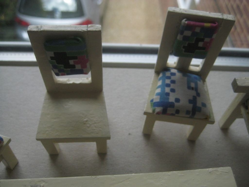 Vintage Dolls House Wooden Table, Settee Chair, and Three Chairs - 5