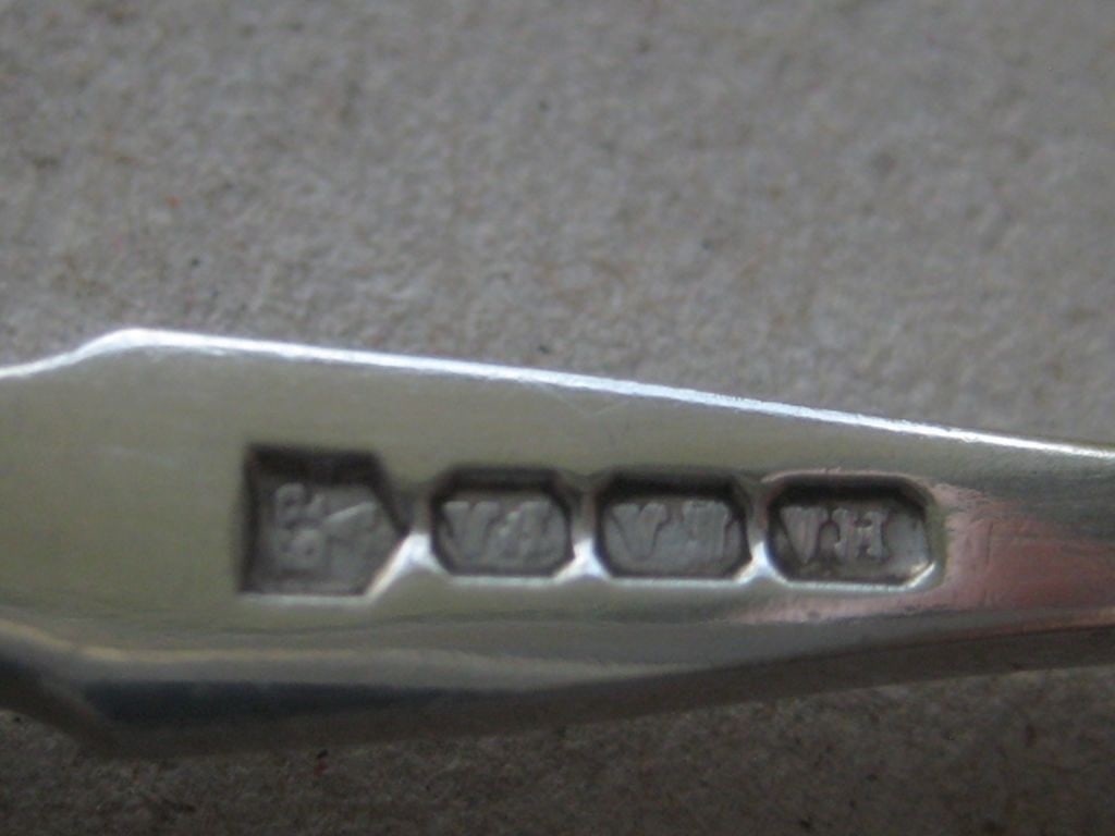 Antique Mother of Pearl Hafted Silver Plated Pickle Fork - 3