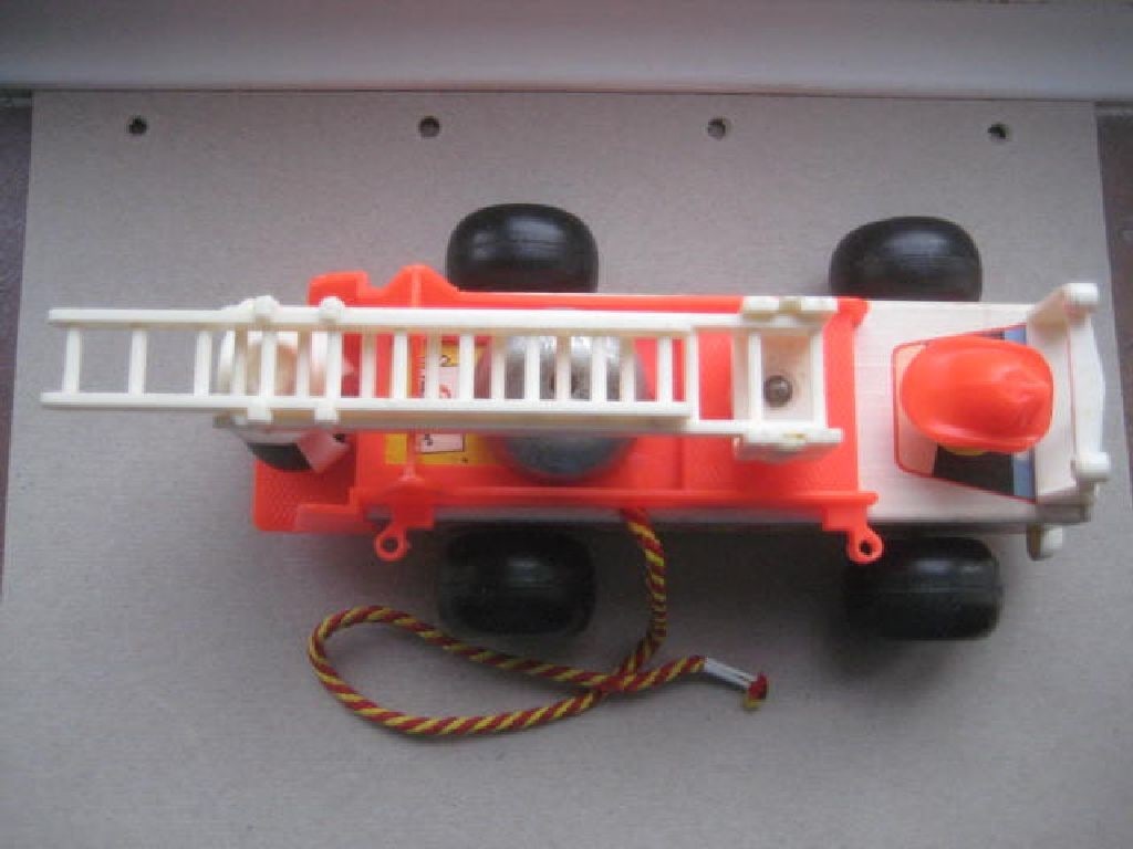 Vintage Fisher Price Fire Engine, Model Number 720 - 3