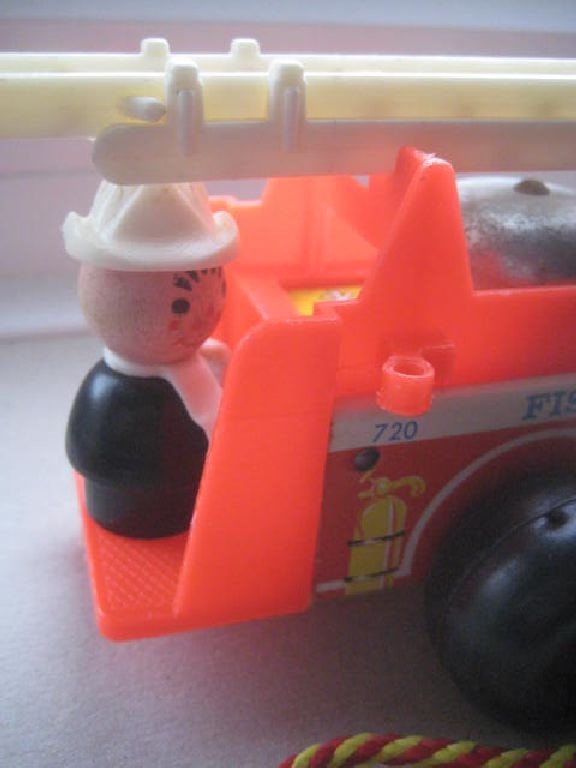 Vintage Fisher Price Fire Engine, Model Number 720 - 4