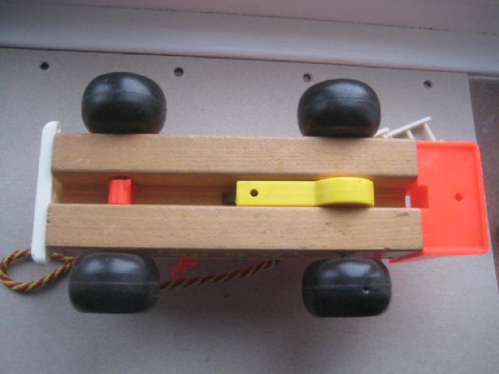 Vintage Fisher Price Fire Engine, Model Number 720 - 9