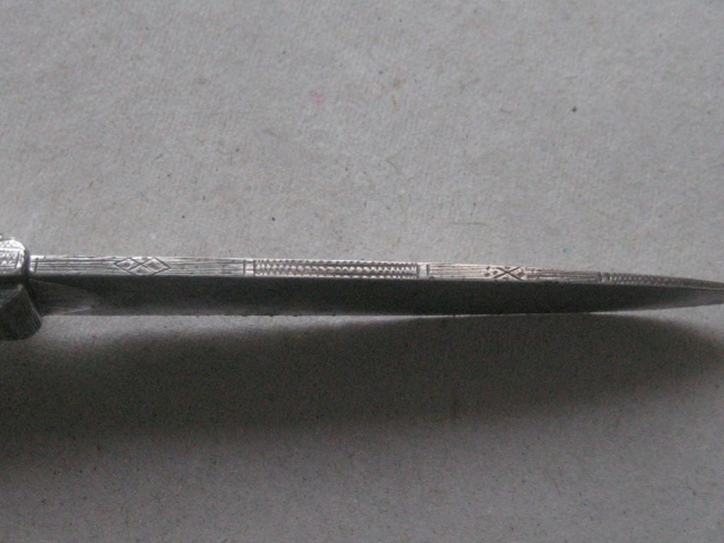 French Mother of Pearl Hafted Silver Twin Bladed Fruit Knife - 7