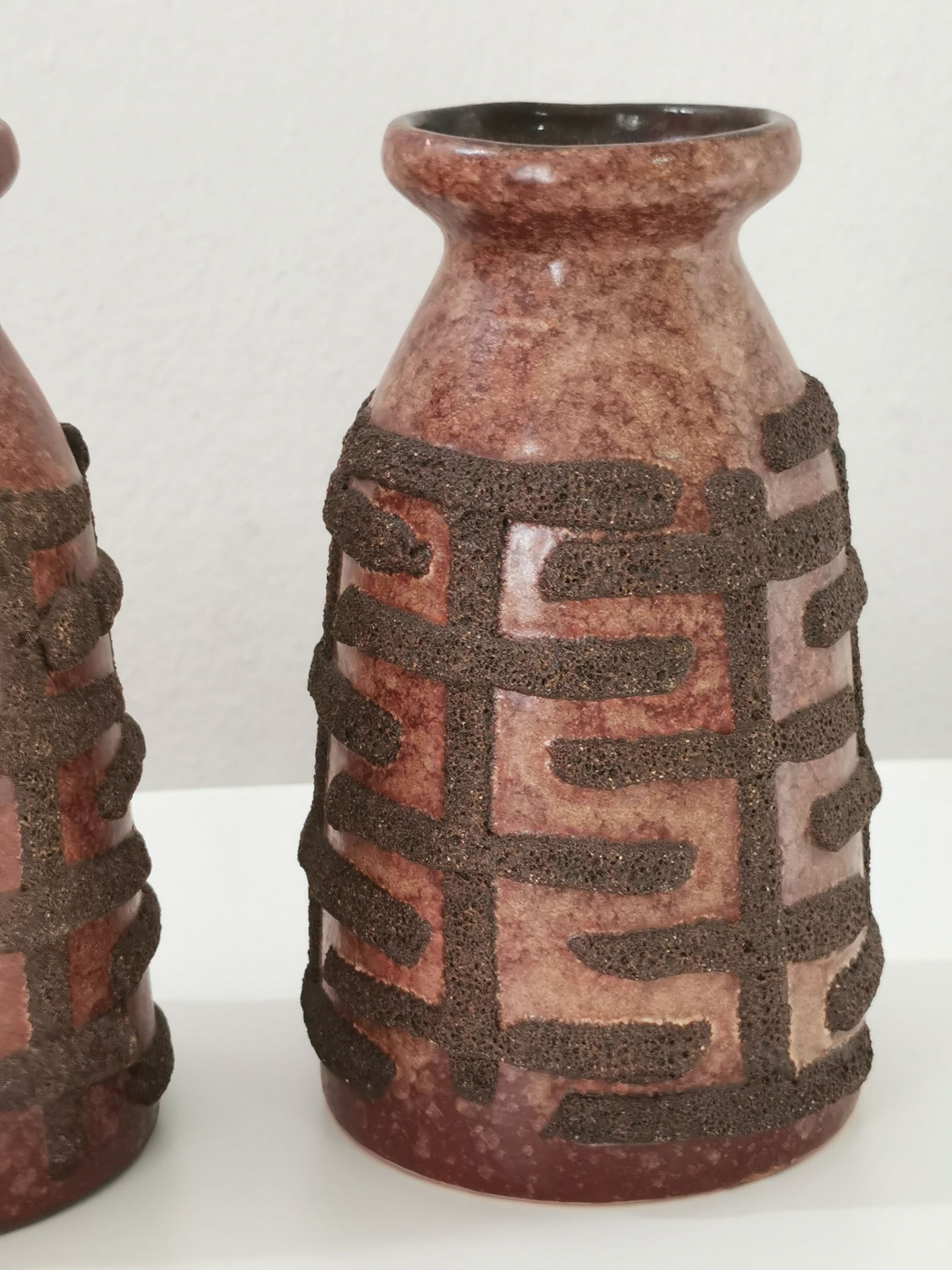 A Pair of Vintage Strehla Keramik Fat Lava Ceramic Vases - 6