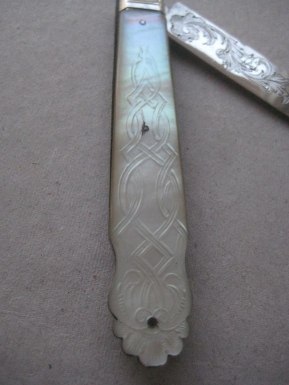 Victorian Mother of Pearl Hafted Silver Bladed Folding Fruit Knife - 9
