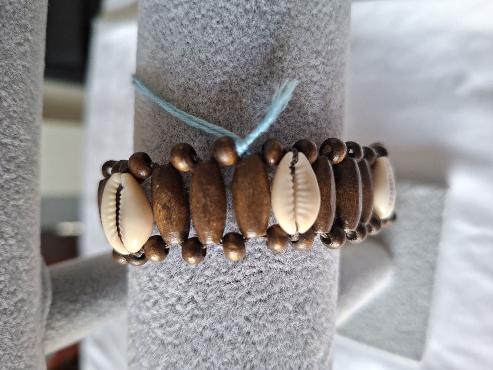 Selection of Vintage Jewellery Items: Title: Selection of Vintage Jewellery Items Description: Selection of vintage jewellery Condition: Used Delivery option: Collection & Delivery Location: ME13 Category: Jewellery