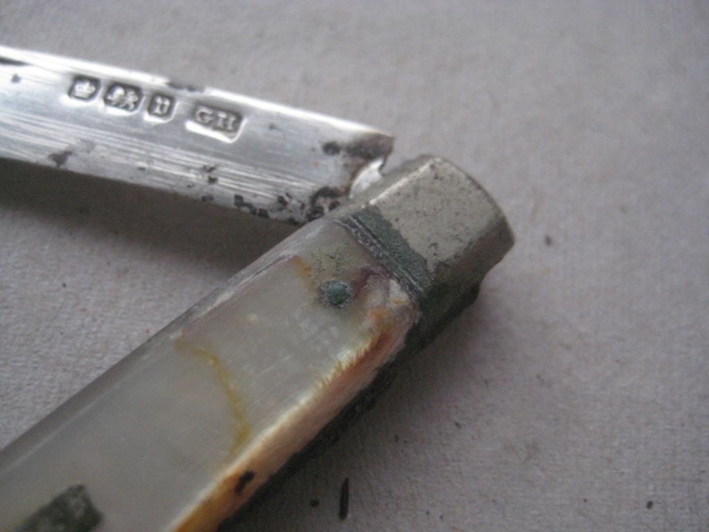 George V Mother of Pearl Hafted Silver Bladed Fruit Knife - 4
