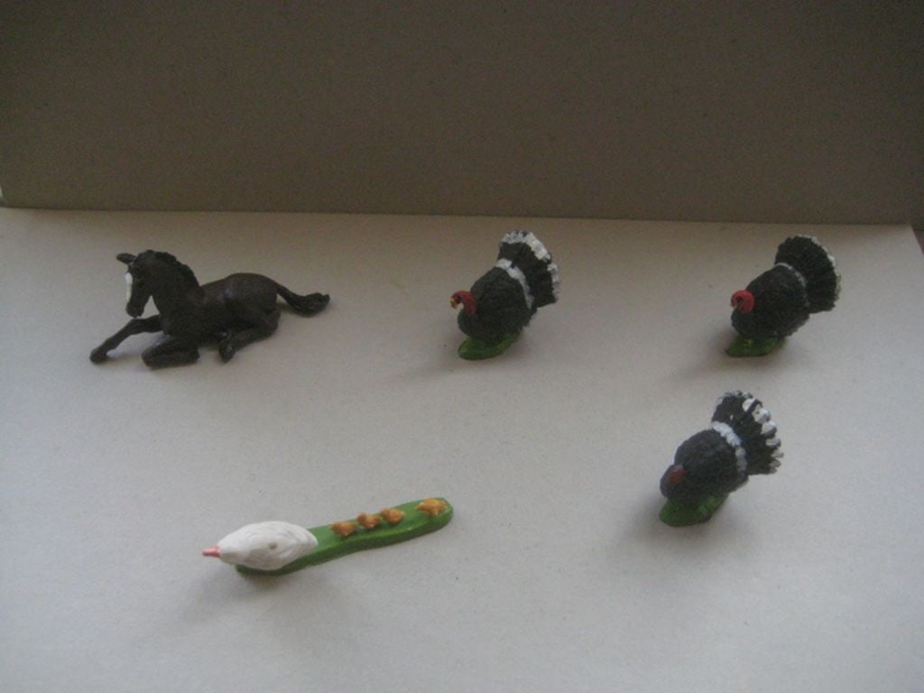 A Group of 5 Vintage Britain's Ltd Plastic Farm Animals - 2
