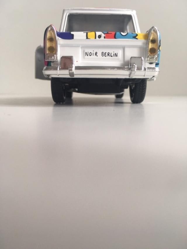 Thierry Noir (b.1958) ‘Heads’ Berlin Trabant Car In Colours By Thierry Noir, 1994, Sold  - 6