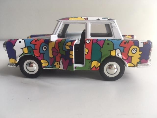 Thierry Noir (b.1958) ‘Heads’ Berlin Trabant Car In Colours By Thierry Noir, 1994, Sold  - 8