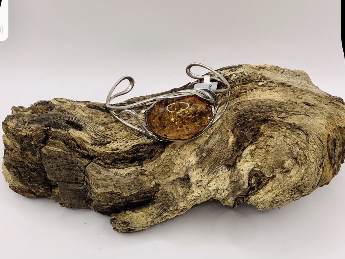 New TGGC Sterling Silver Cognac Amber Cabochon Cuff Bangle 17.86gm: Title: New TGGC Sterling Silver Cognac Amber Cabochon Cuff Bangle 17.86gm Description: New TGGC Sterling Silver Cognac Amber Cabochon Cuff Bangle 17.86gm UK postage £4.95 Worldwide