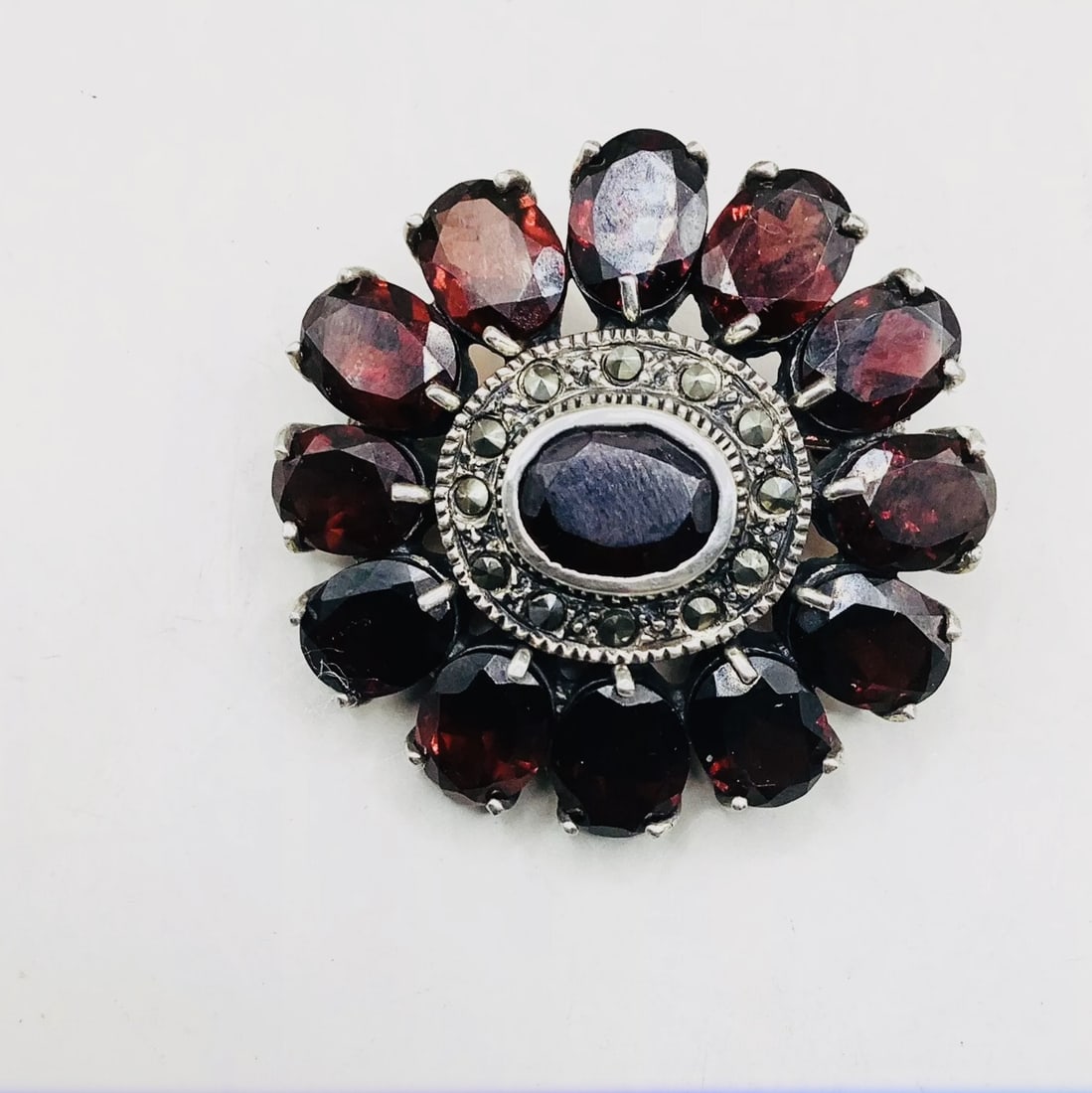 Large Antique Sterling Silver Red Wine Almandine Garnet Brooch/Pendant - 2
